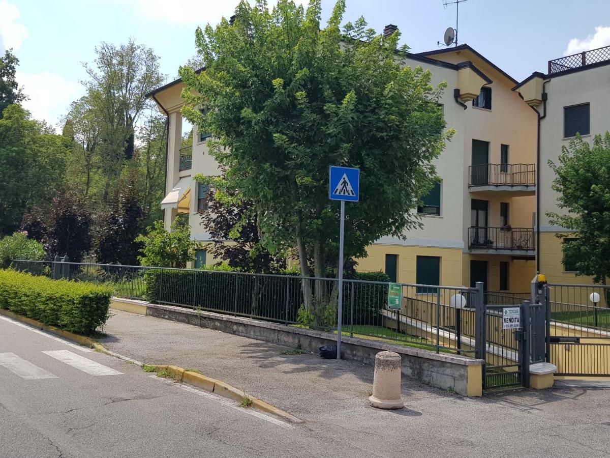 Appartamento Diamantina Desenzano del Garda Exteriér fotografie